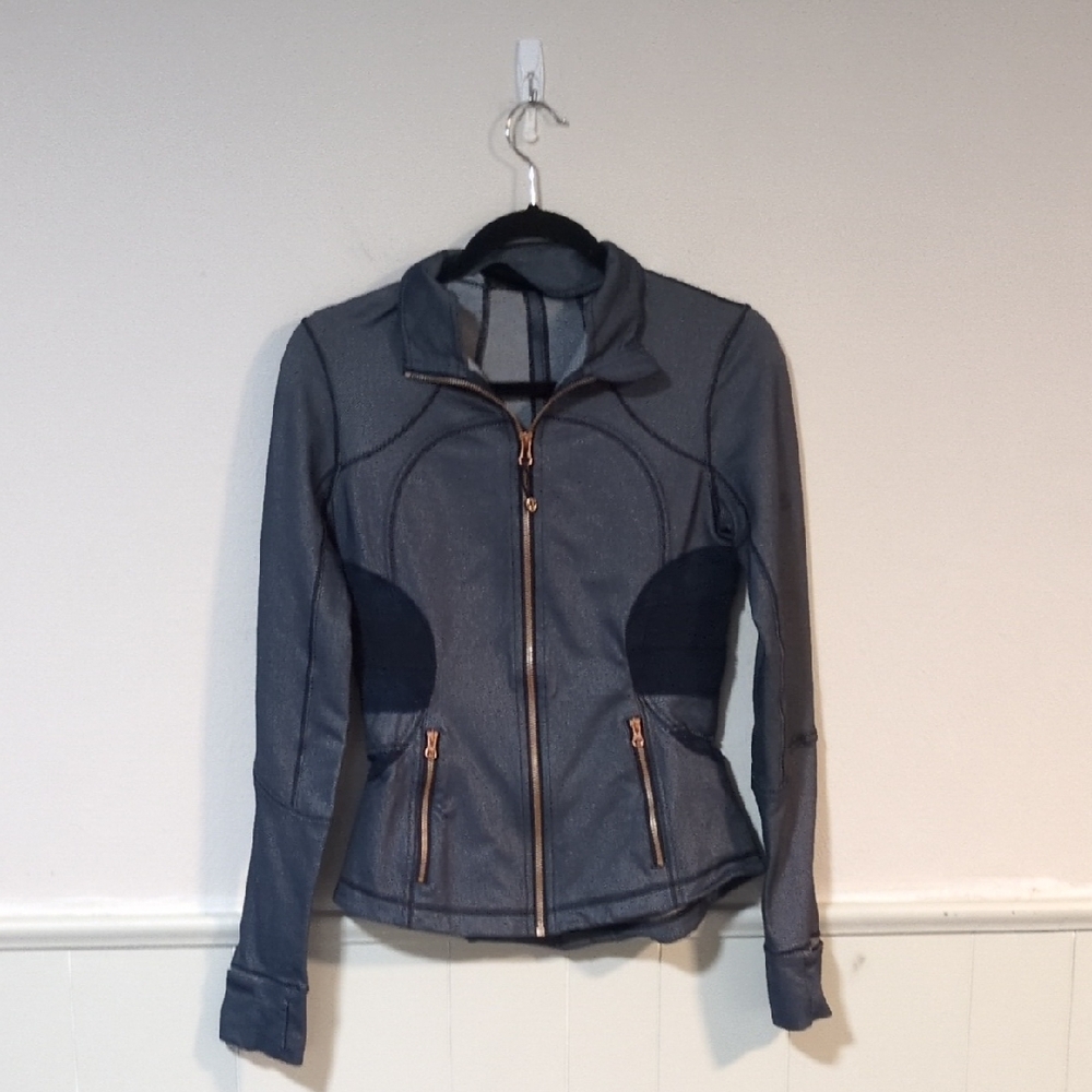 lululemon athletica Navy and Black Utility Jacket RARE* Lululemon Forme Jacket *